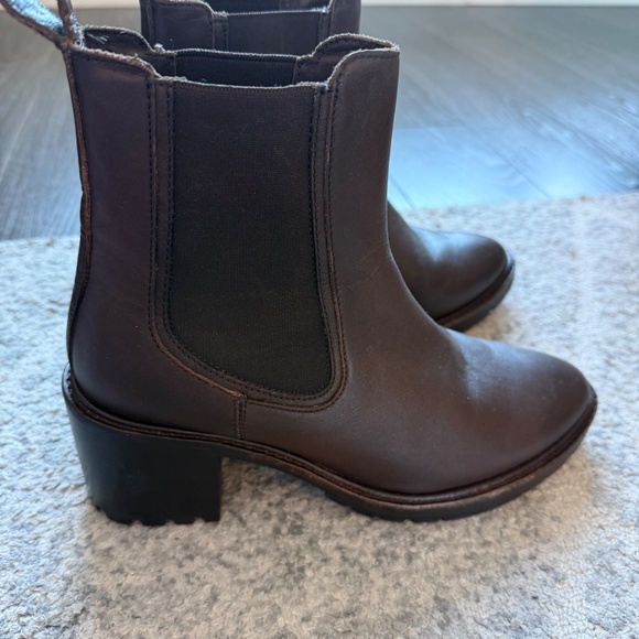 Knockout High Heel Chelsea Boot in Chocolate Brown - Picture 3 of 4